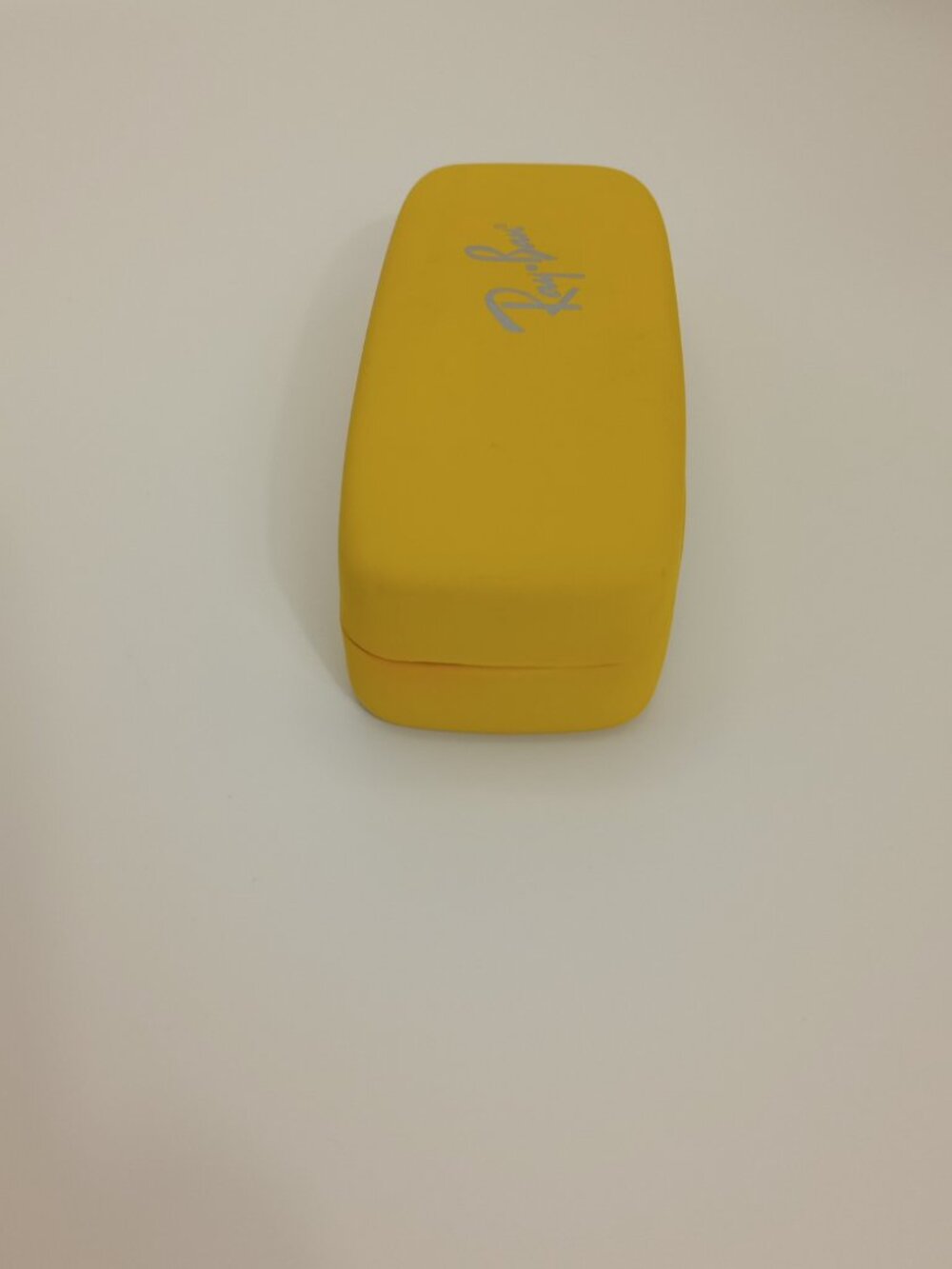 Ray-Ban Yellow Hard Clamshell Eyeglasses Sunglasses Case Red Interior - Picture 6 of 10